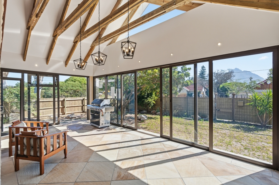 3 Bedroom Property for Sale in Pinelands Western Cape